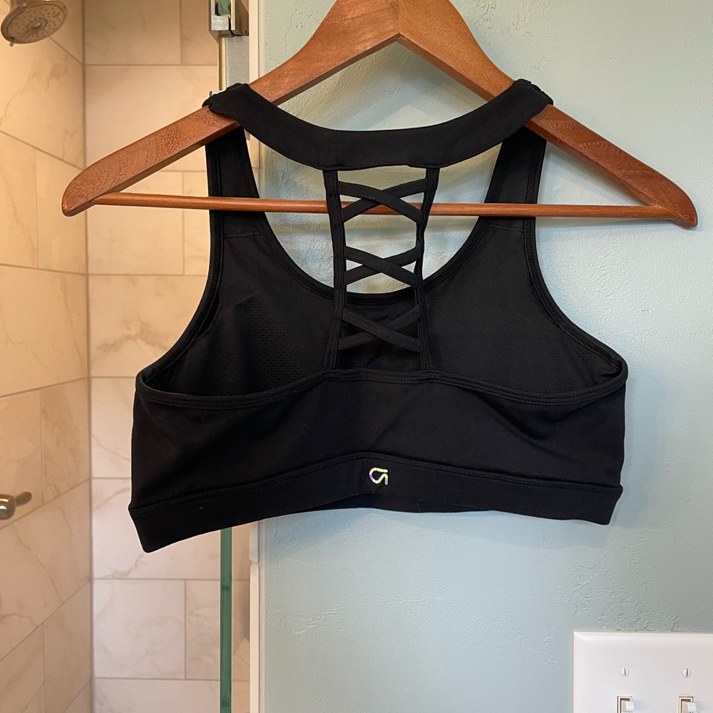 GAP Fit Set of 2 Sports Bras (Black and Gray) - Size M - Picture 10 of 12